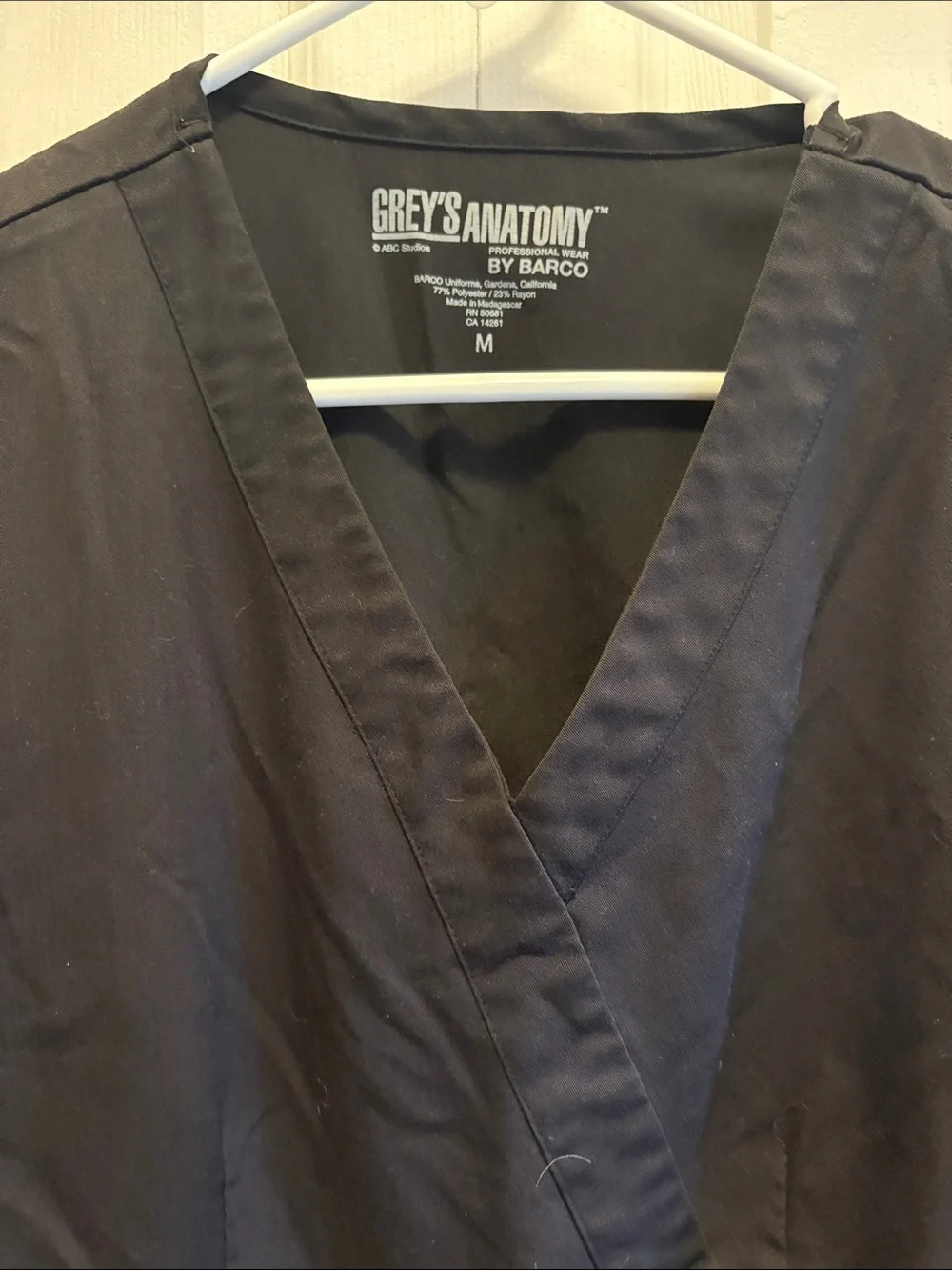 Greys Anatomy by Barco Black Mock Wrap Scrub Top Medical Uniform Medium M - Picture 3 of 8